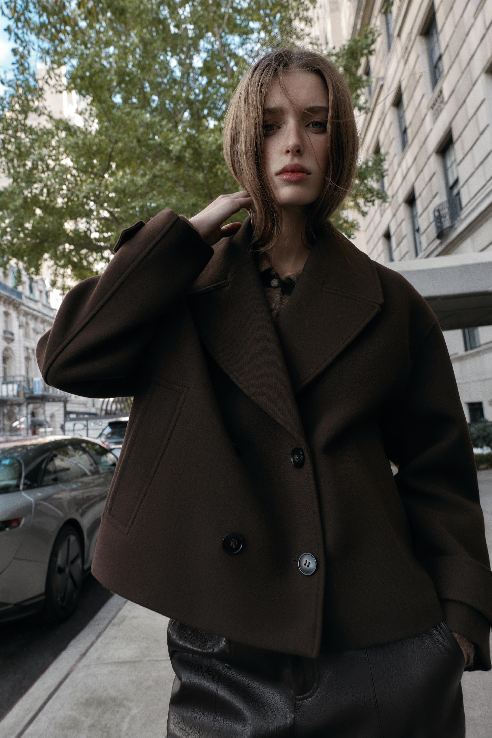 Amara | Short Wool Coat