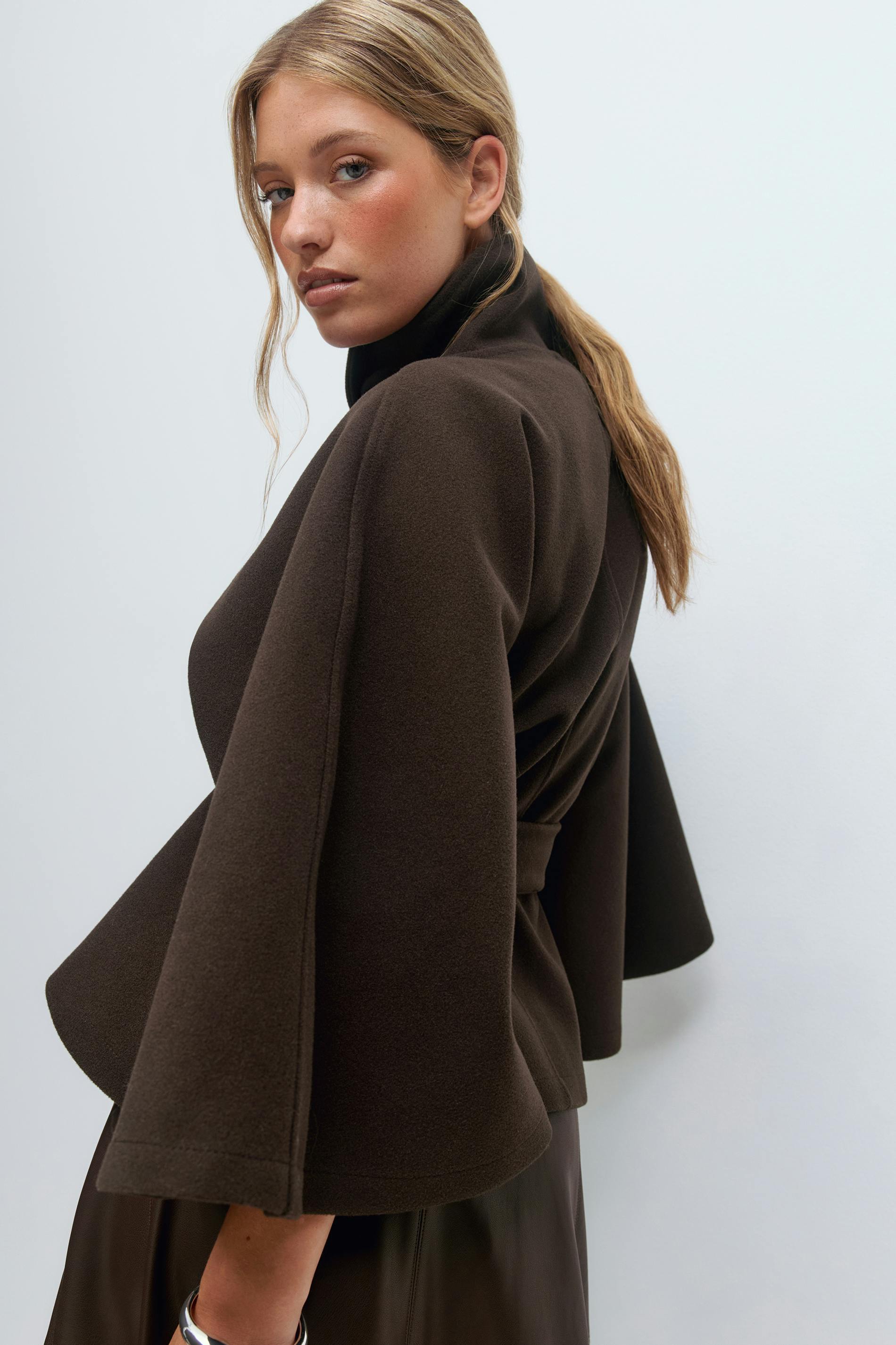 Isolde | Cape Jacket