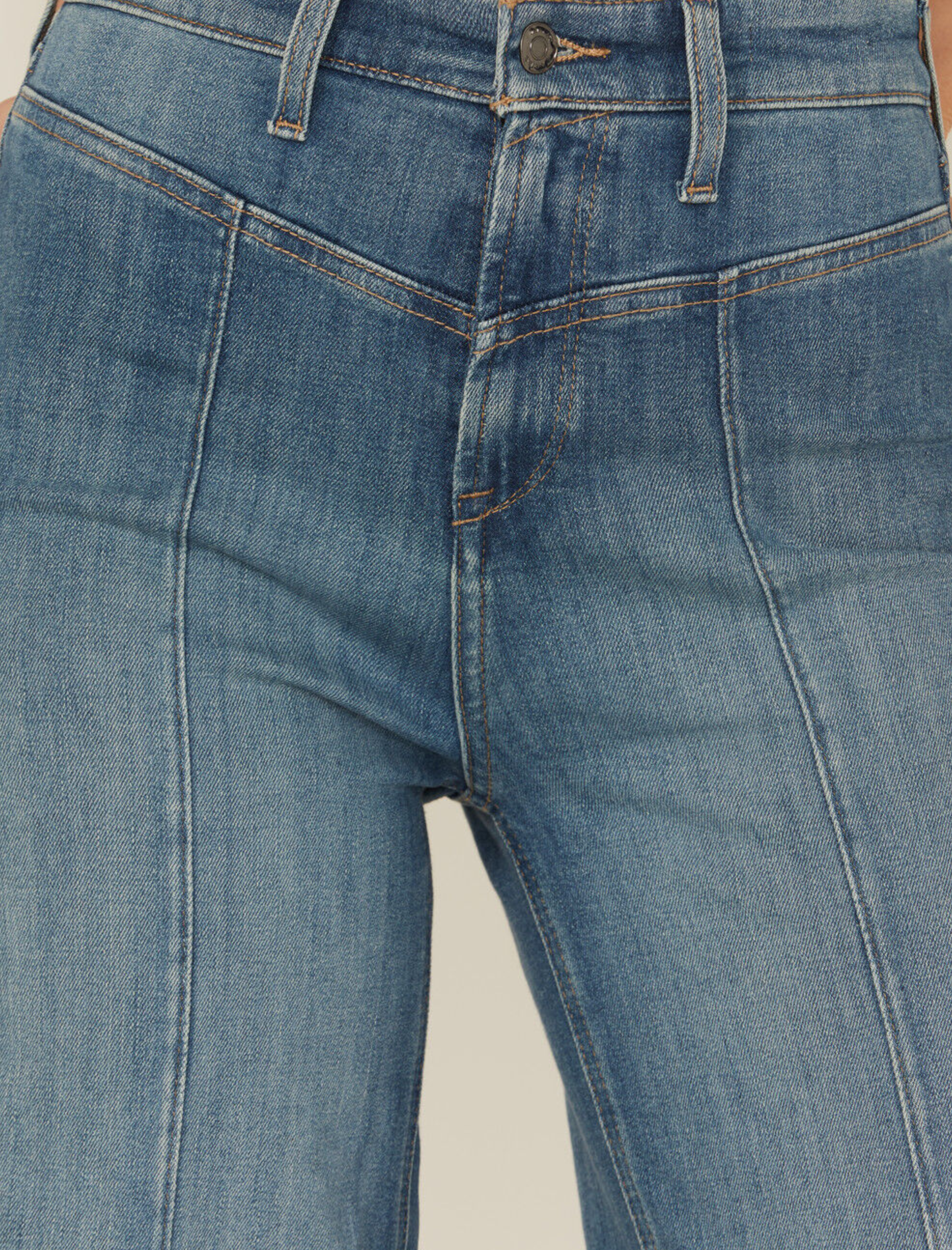 Lara | Straight Leg Jeans